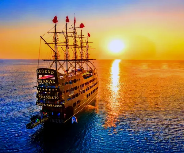 Gonster — Морская прогулка на закате в Кемере