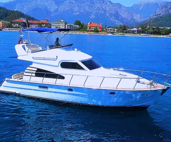 Аренда VIP Яхты — в Кемере море эмоций