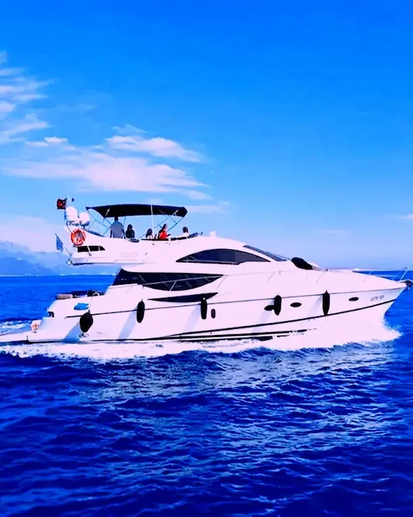 Аренда яхты на порту в Анталии