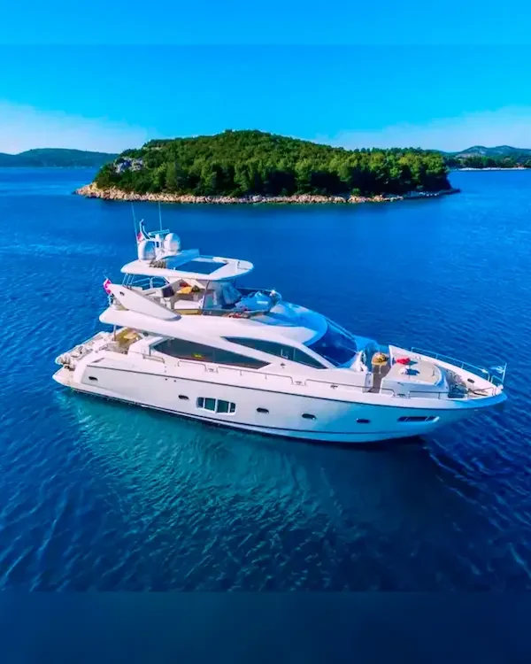 VIP Яхты – комфортные морские прогулки в Турции